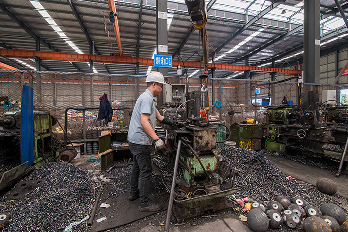 郑州网架配件-螺栓球加工车间